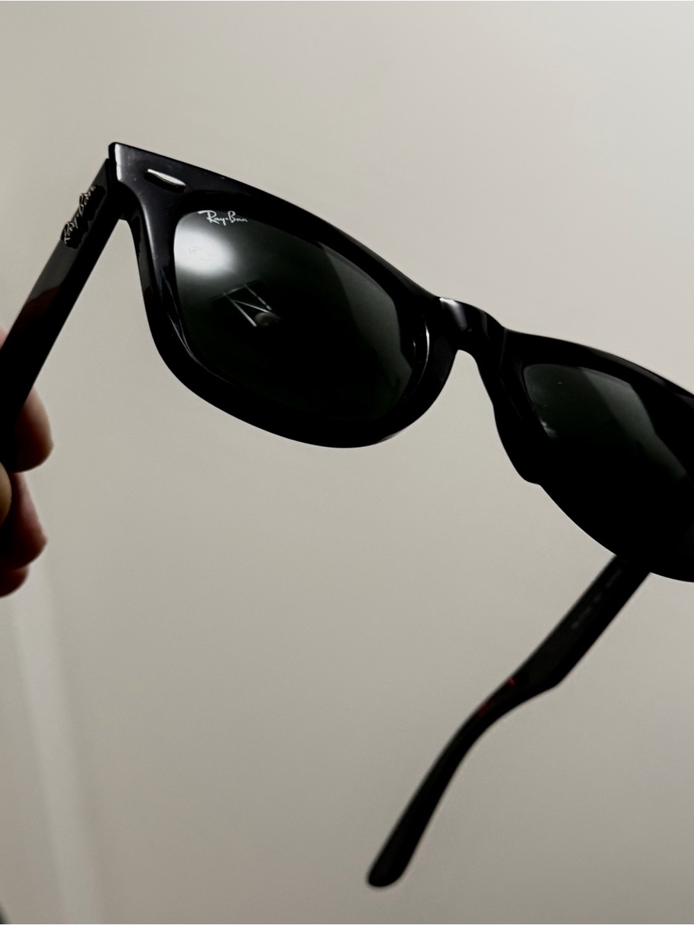 Ray-Ban Black Wayfarer Sunglasses with Dark Green Lenses